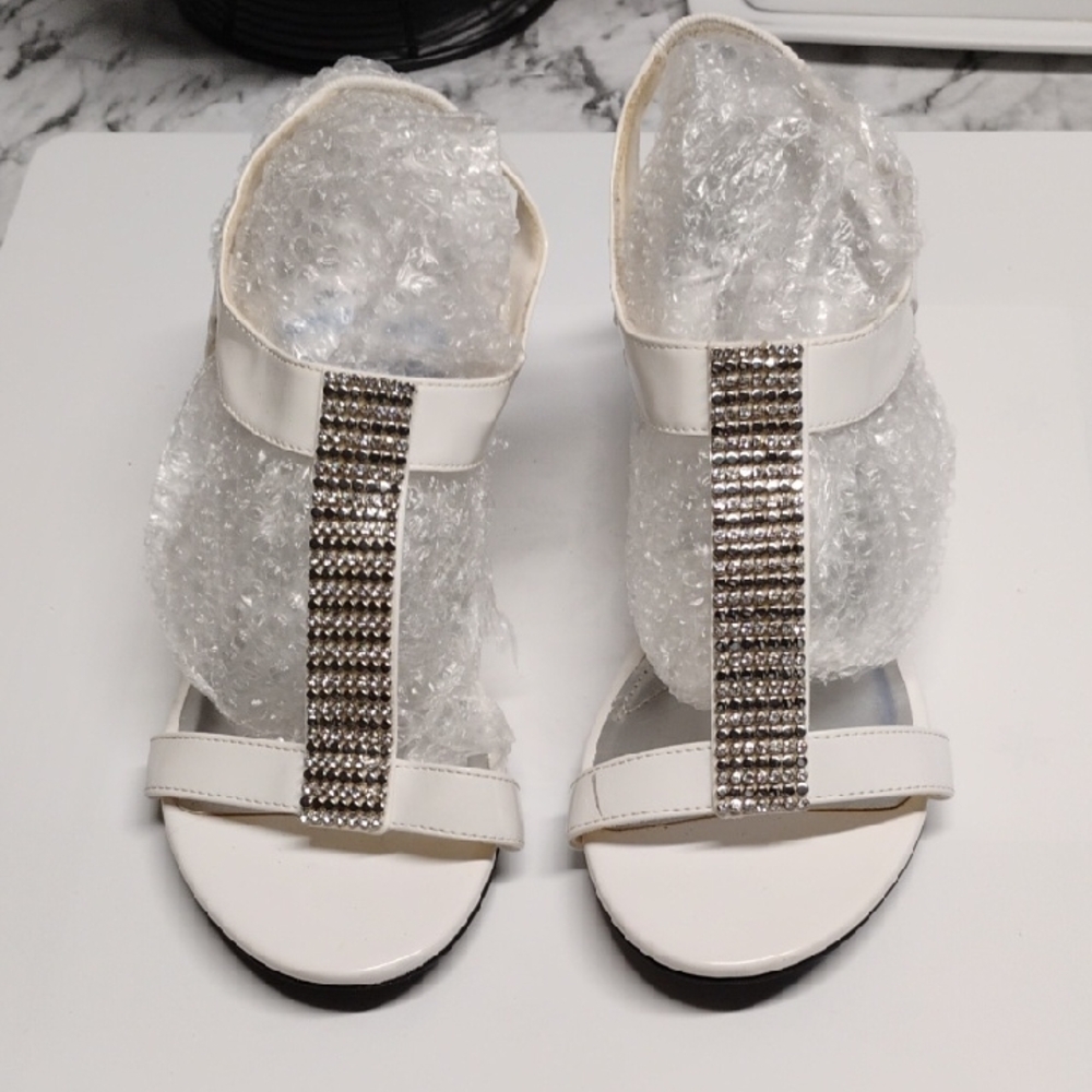 Comfort Plus by Predictions White and Silver Heels